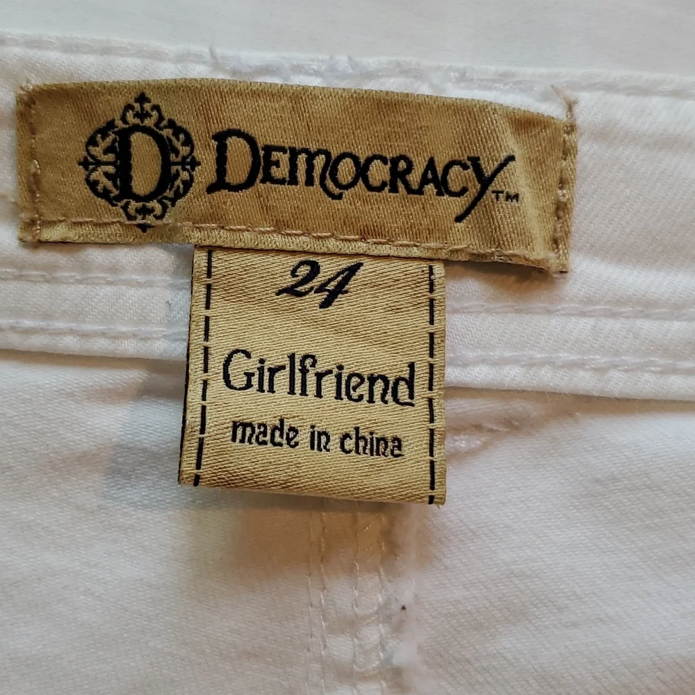 ✨ Democracy White Distressed Straight-Leg Jeans | Size 24 | Ab Solution Fit ✨✨